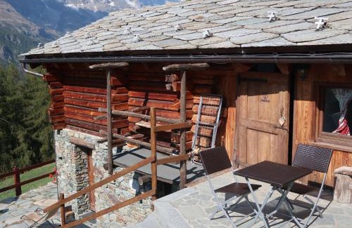 Valtournenche Apartamento | Studio Ancienne Bergerie Studio 2 by Interhome