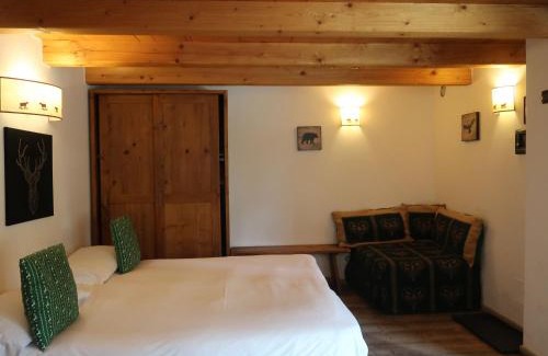 Valtournenche Apartamento | Studio Ancienne Bergerie Studio 2 by Interhome