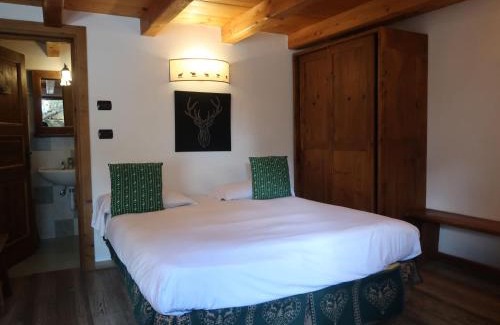 Valtournenche Apartamento | Studio Ancienne Bergerie Studio 2 by Interhome