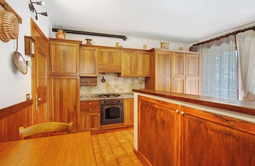 Domegge di Cadore Apartamento | Estudio 'Monolocale Monti Pallidi' con vistas a la montaña, terraza privada y jardín compartido
