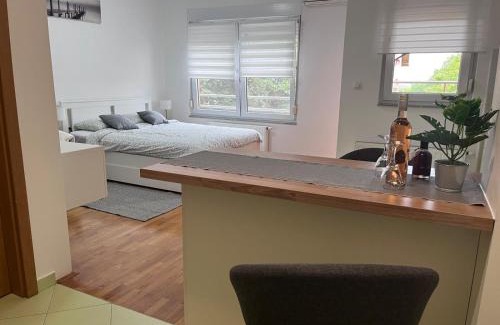 Vrbovec Apartamento | Studio apartman - Sweet&Little