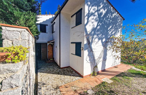 Campo nell'Elba Apartamento | Apartamento estudio 'Loft Paola' con terraza privada, jardín privado y balcón
