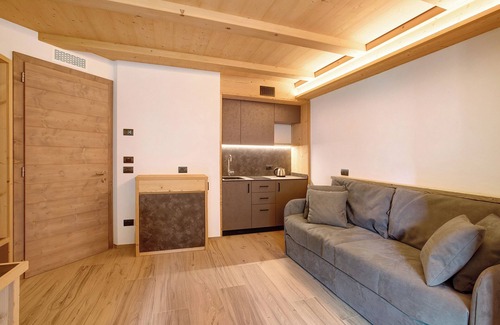 Livigno Apartamento | Apartamento estudio 'Agriturismo Bosco D'oro 4' con vistas a la montaña, jardín compartido y Wi-Fi