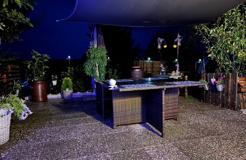 Bernbeuren Apartamento | Apartamento 'Allgäu Pension Ab In Den Süden' con vistas a la montaña, terraza compartida y Wi-Fi