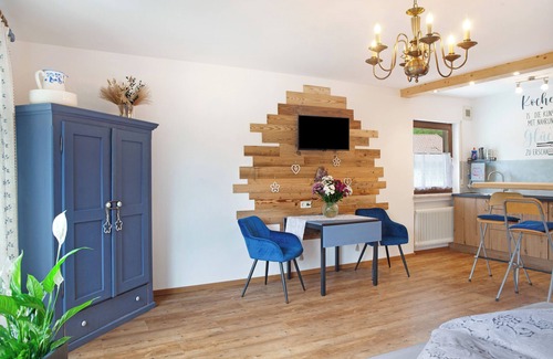 Untergrainau Apartamento | Apartamento estudio 'Aschaubichl - Wohnung Enzian' con vistas a la montaña, balcón y Wi-Fi