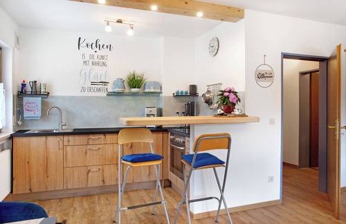 Untergrainau Apartamento | Apartamento estudio 'Aschaubichl - Wohnung Enzian' con vistas a la montaña, balcón y Wi-Fi