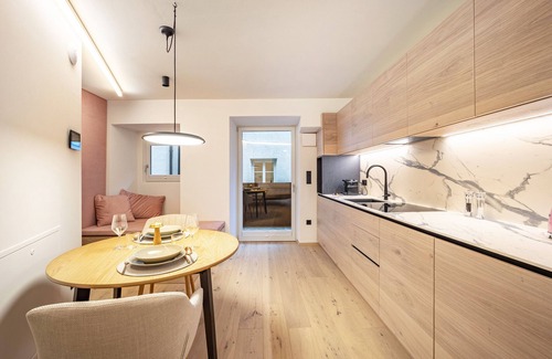 Old Town Apartamento | Apartamento estudio 'Avia Living Anna' con vistas a la montaña, balcón y Wi-Fi