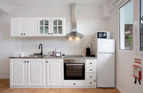 Monte Apartamento | Apartamento estudio 'Babosas Charm' con vistas a la montaña, Wi-Fi y aire acondicionado.