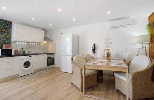 Gaula Apartamento | Apartamento estudio 'Casa Belavista' con vistas al mar, Wi-Fi y aire acondicionado.