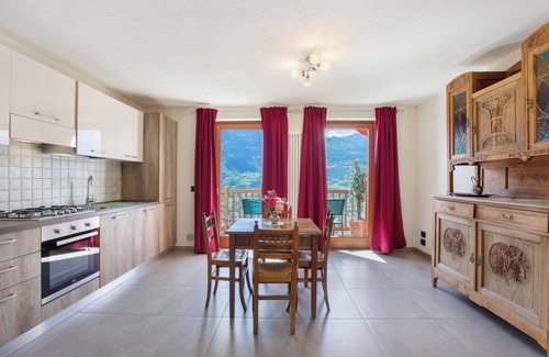 Aosta Apartamento | Apartamento estudio 'Casa Di Alfredo E Virginia - Noce' con vistas a la montaña, jardín y Wi-Fi
