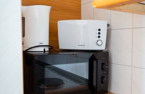 Bad Saeckingen Apartamento | Apartamento estudio 'Ferienwohnung, 35qm' con balcón y Wi-Fi