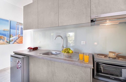 Anthousa Apartamento | Apartamento estudio 'Deluxe 2 Adultos - B' con terraza compartida, Wi-Fi y aire acondicionado.