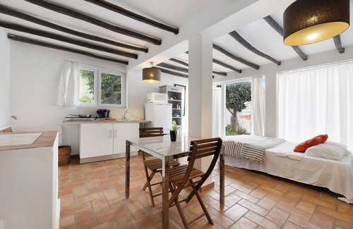 Ferragudo Apartamento | Apartamento estudio 'Es Mohol' con terraza compartida, jardín compartido y Wi-Fi