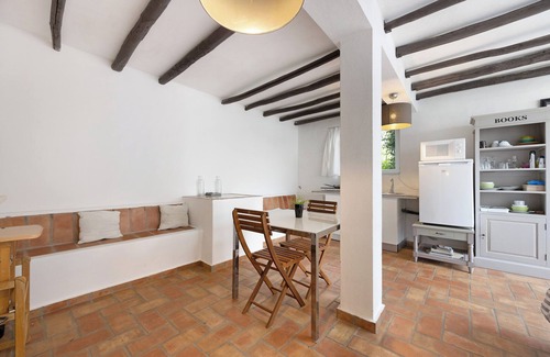 Ferragudo Apartamento | Apartamento estudio 'Es Mohol' con terraza compartida, jardín compartido y Wi-Fi