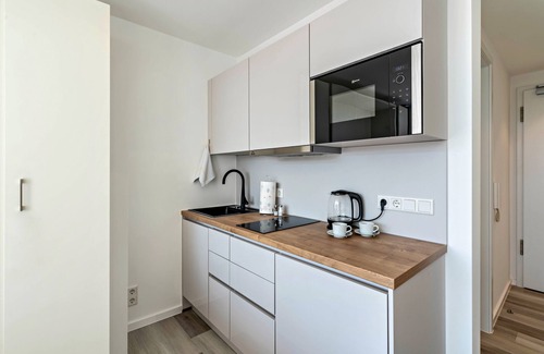 Furstenfeldbruck District Apartamento | Apartamento estudio 'Huber Living Basic 104' con balcón y Wi-Fi