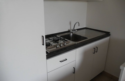 Vigne Giunche Apartamento | Estudio en una residencia con piscina. Posición panorámica con vista al mar.