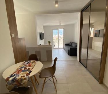 Babin do Apartamento | Studio apartment in the city center, Budva