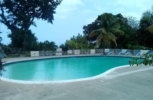 Ocho Rios Apartamento | Columbus Heights