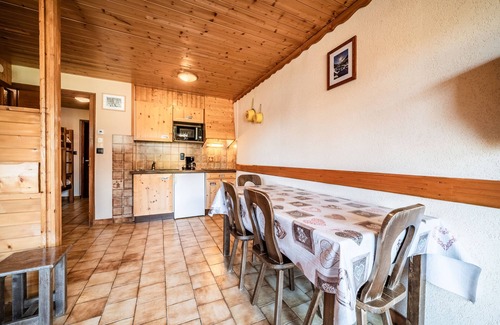 Chatel Apartamento | Apartamento estudio 'Le Flocon - 4 Pers' con vistas a la montaña, balcón y Wi-Fi