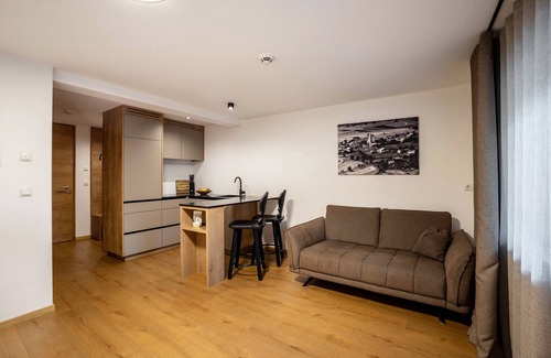 Naz Apartamento | Apartamento estudio 'Linderhof Nido' con vistas a la montaña, piscina compartida y Wi-Fi