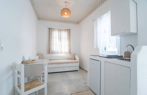 Mikri Vigla Apartamento | Estudio 'Maroulis Studios - 5' con jardín privado, Wi-Fi y aire acondicionado
