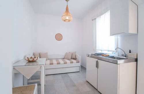 Mikri Vigla Apartamento | Estudio 'Maroulis Studios - 7' con jardín privado, Wi-Fi y aire acondicionado
