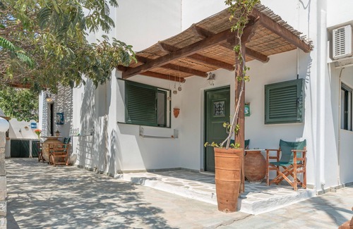 Merichas Apartamento | Estudio 'Mouria B' con vistas al mar, Wi-Fi y aire acondicionado