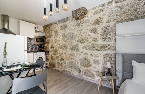 Rossas Apartamento | Apartamento estudio 'Quinta Do Bairro -' con vistas a la montaña, piscina compartida y Wi-Fi