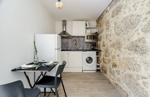 Rossas Apartamento | Apartamento estudio 'Quinta Do Bairro -' con vistas a la montaña, piscina compartida y Wi-Fi