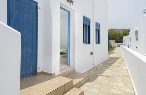 Serifos Apartamento | Apartamento estudio 'Studios Ninemia Serifos 2' con vistas al mar, Wi-Fi y aire acondicionado.