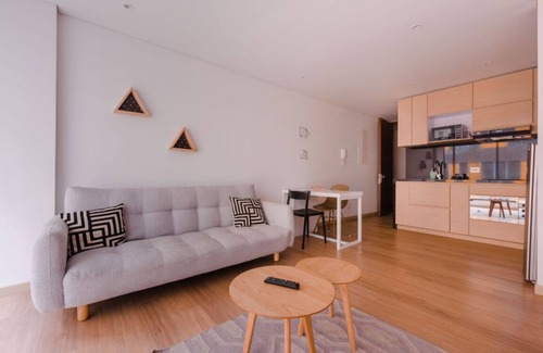 Calle 100 Apartamento | Apartamento tipo estudio, estilo loft, caja fuerte.