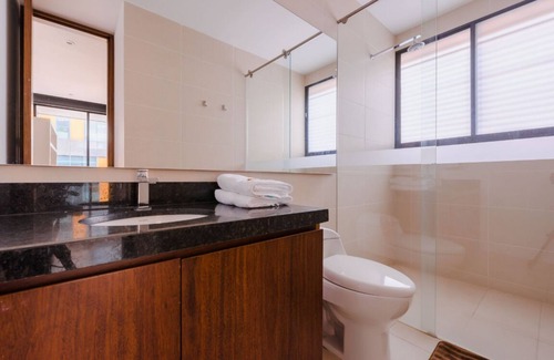 Calle 100 Apartamento | Apartamento tipo estudio, estilo loft, caja fuerte.