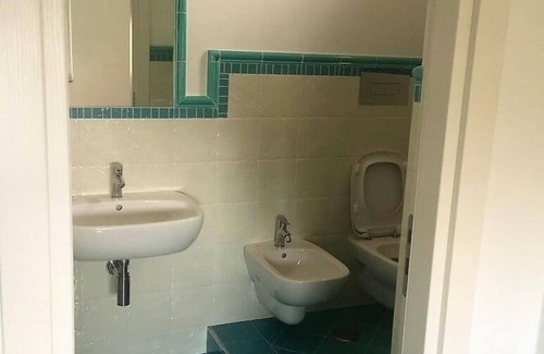 Marina di Pisciotta Apartamento | Studio apartment with bathroom with sea view on the tourist port of Pisciotta