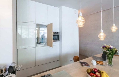 Westpoort Apartamento | Studio Apartment with Balcony