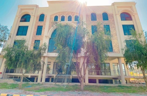 G-8 Sector Apartamento | Studio apartment with beautiful view.