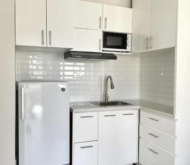 Rosario Apartamento | Studio Apartment with Balcony at East Residences Ortigas