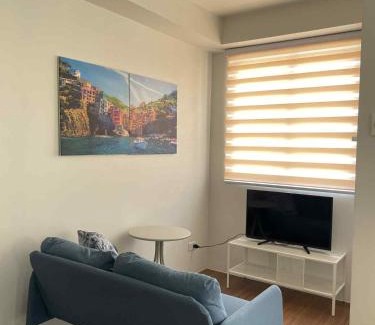 Rosario Apartamento | Studio Apartment with Balcony at East Residences Ortigas