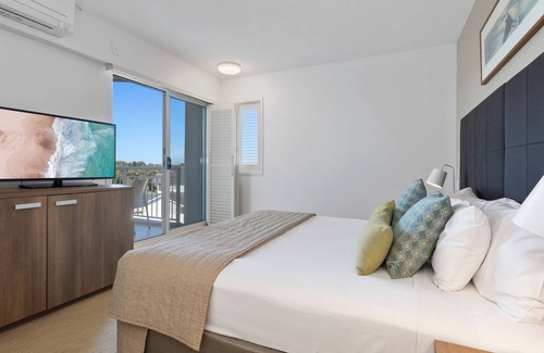 Northern Rivers Apartamento | Studio Apartment with Partial Ocean View + WIFI