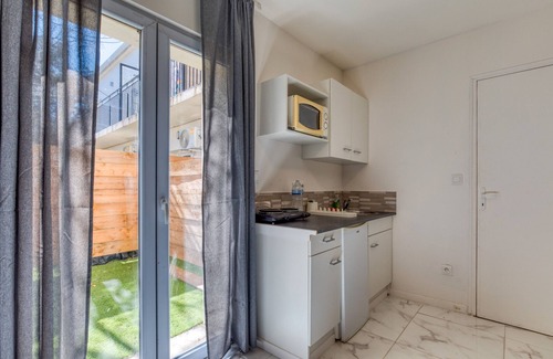 Poussan Apartamento | Estudio '' con jardín compartido