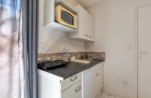 Poussan Apartamento | Estudio '' con jardín compartido