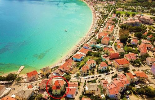 Baska Casa | Studio Apartments Cavrak with Terrace
