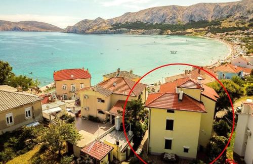 Baska Casa | Studio Apartments Cavrak with Terrace