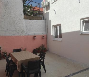 Mostar Apartamento | Studio Apartments Rio Verde