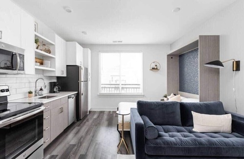 Cole-Noble District Apartamento | Studio Apt in the Center of Downtown by Cozysuites