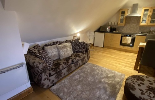 Whitstable Apartamento | Studio apt, parking, close walk to beach and town.