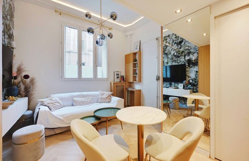 Faubourg-du-Roule Apartamento | Studio Arc de Triomphe