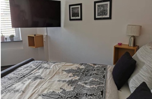 Klagenfurt am Woerthersee Apartamento | Studio Kärnten in Ruhiger Zentraler Lage. Parkmöglichkeiten Kostenlos