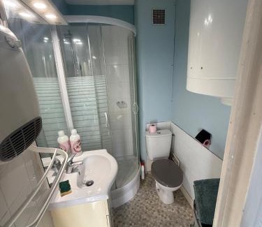 Dives-sur-Mer Apartamento | Studio au cœur du village d'arts