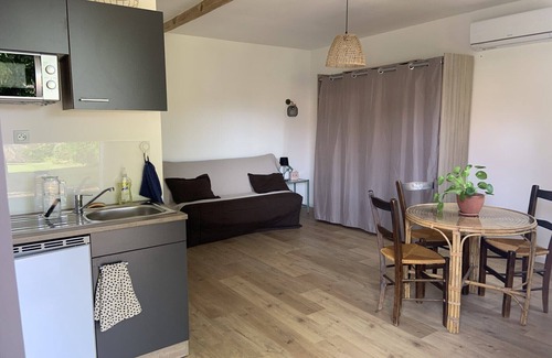 Soustons Apartamento | Studio au Calme Donnant sur un Airial , Proche lac 1min et Océan 8min, Climatisé