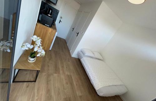 Mediterranee Apartamento | Studio au centre de Canet Plage 1min à pied de la plage